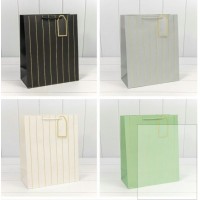 Пакет подарочный 26*32*12см 